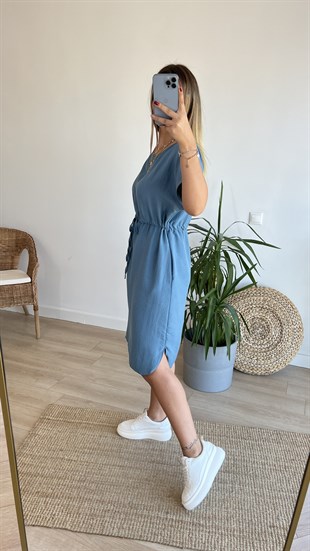 Cepli Büzgü Detaylı Mavi Basic Elbise 
