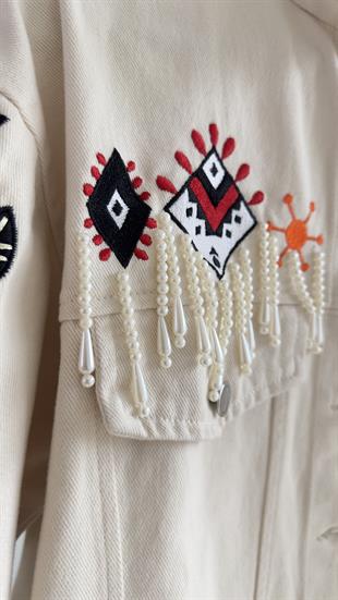 Nakış Aplike Detaylı Gabardin Ceket