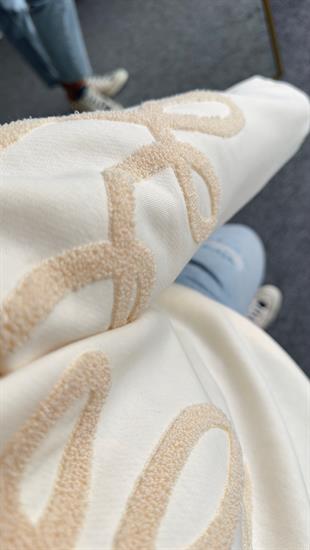 Mous Krem Önü Nakışlı Sweatshirt