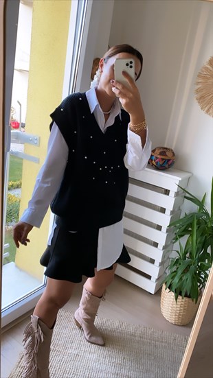 İncili Siyah Süveter