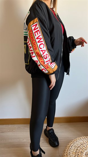 Yazı Detaylı Tasarım Bomber Ceket
