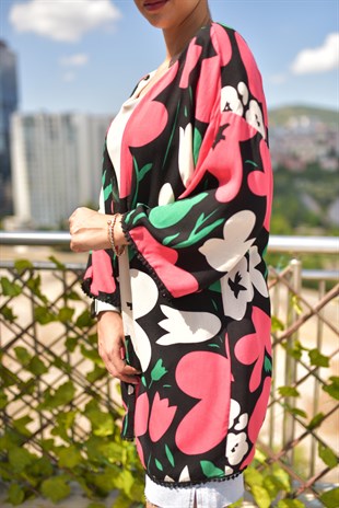 Çiçek Desen Güpürlü Kimono