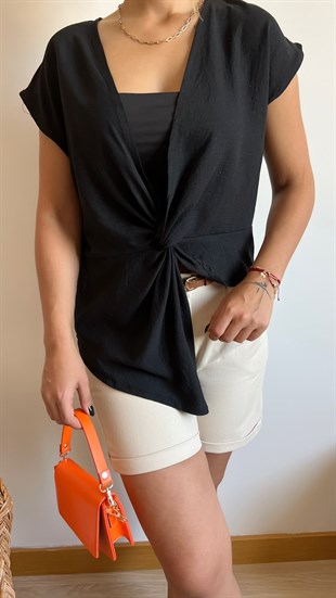 Düğüm Detaylı Siyah Bluz