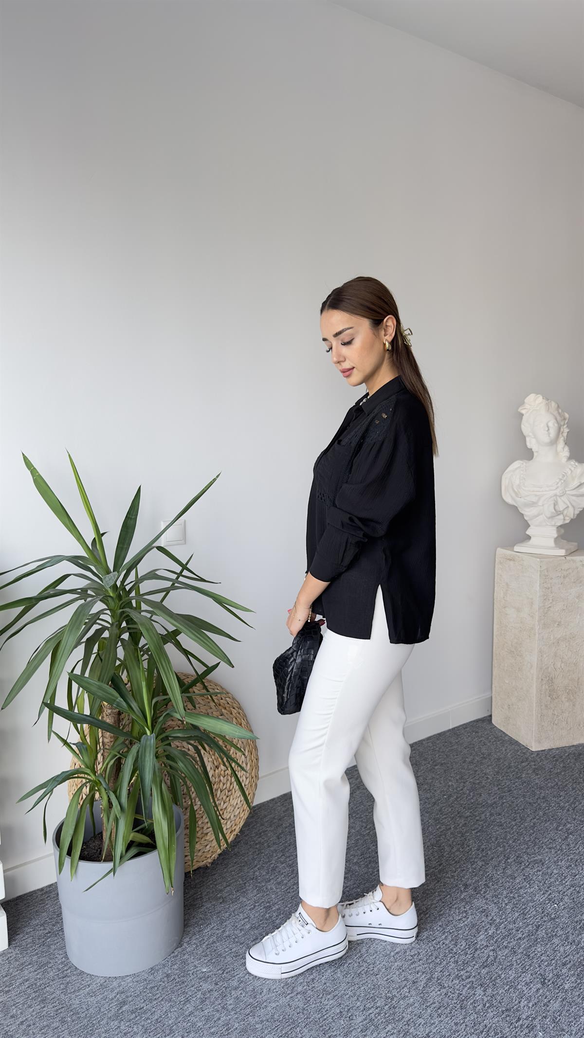 Triko Detay Orj Model Siyah Gömlek 