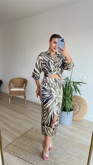 Yırtmaç Detaylı Zebra Desen Etek
