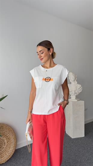 Etiket Ve Cep Detaylı Beyaz Tshirt
