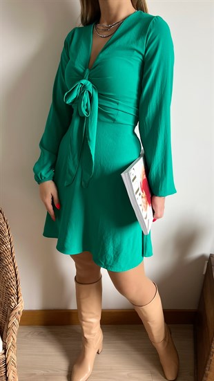 Kuşak Detaylı Yeşil Elbise
