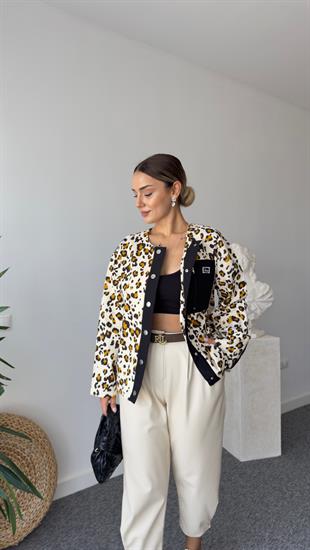 Siyah Cep Detaylı Gabardin Leopar Ceket