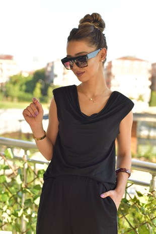 Vatkalı Degaje Yaka Siyah Takım