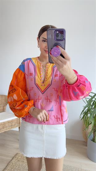 Olin İşlemeli Tasarım Bluz