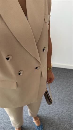 Ena Bej Yelekli Takım 