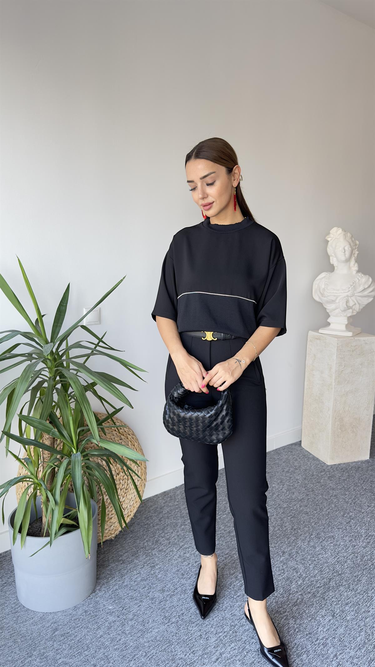 Triko Ve Taş Detay Saten Bluz 