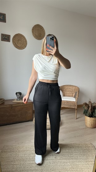 Gofre Kumaş Beli Lastikli Siyah Pantolon