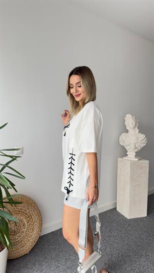 Bağcık Detaylı Tasarım Beyaz Tshirt