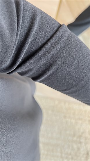 V Yaka Siyah Basic Bluz