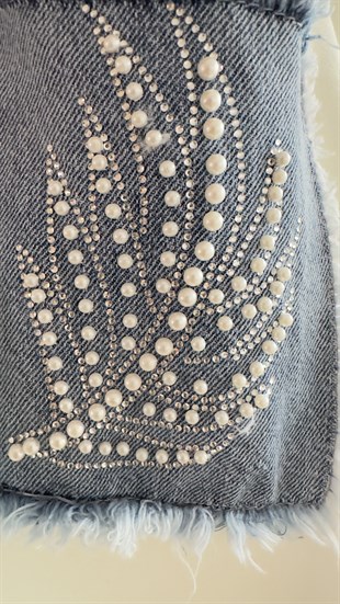 Kot Ve Taş Detaylı Tasarım Beyaz Sweat
