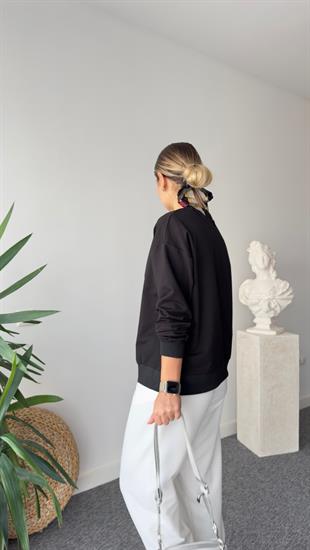 Marka Model Bantlı Siyah Sweatshirt
