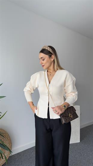 Zra Model Agraflı Bej Triko Ceket