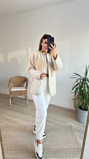 Kapitone Detaylı Bej Polar Mont