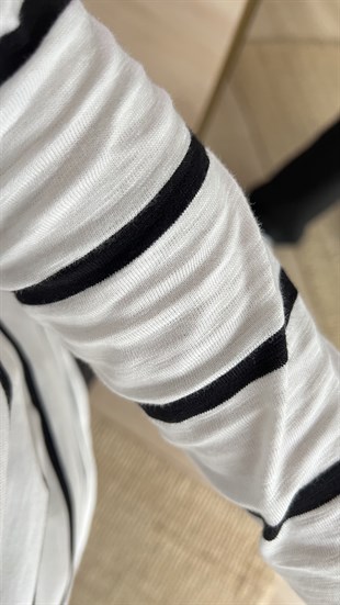 Polo Yaka Çizgili Basic Sweat