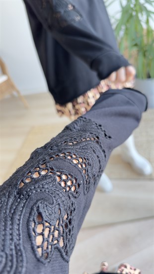 Kolları İşleme Detaylı Siyah Sweatshirt