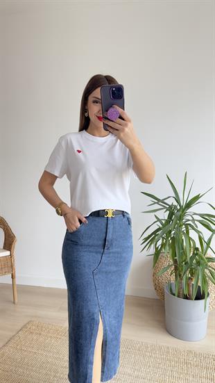 Kalp Nakışlı Beyaz Basic Tshirt
