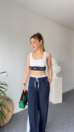 Yazı Detay Destekli Beyaz Atlet