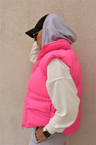 Penye Detaylı Pembe Şişme Yelek