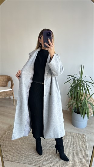 Kuşak Detaylı Astarlı Gri Kaban