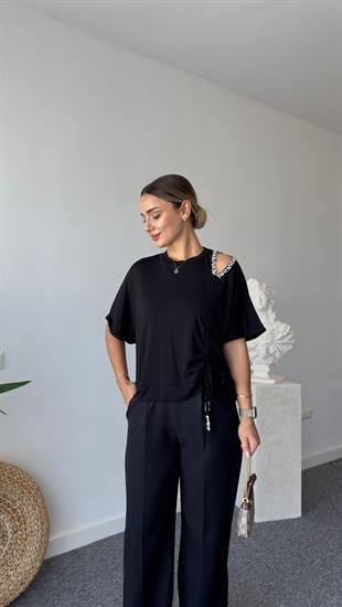 Viktoria Omuz Taşlı Büzgülü Siyah Modal Tshirt