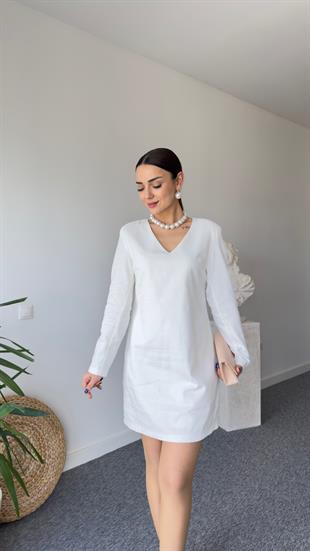 V Yaka Astarlı Beyaz Gabardin Elbise 