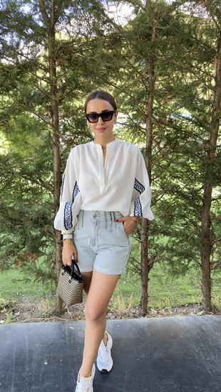 Deris Nakış Detaylı Keten Bluz