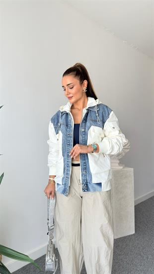 Beyaz Paraşüt Detaylı Mavi Jean Ceket 