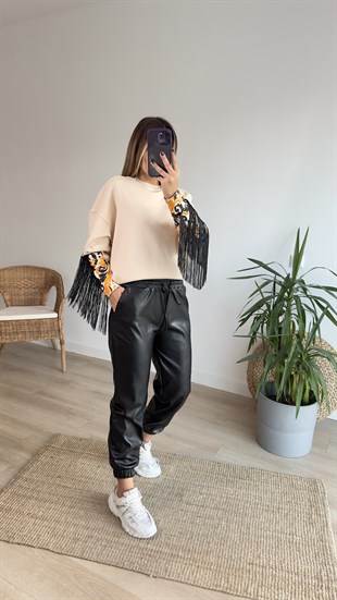 Kolları Püskül Detaylı Bej Sweat