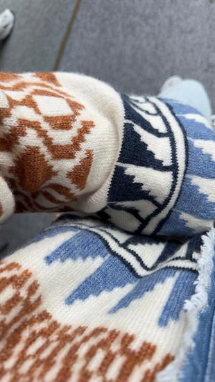 Kot Detay Karışık Desen Tok Doku Hırka