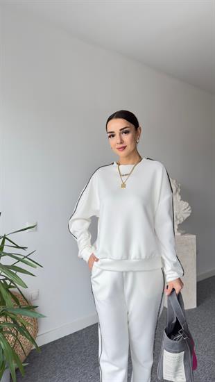 Taş Şerit Detaylı Beyaz Modal Takım