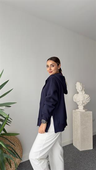 Lune Yanlar Yırtmaçlı Salaş Lacivert Sweatshirt