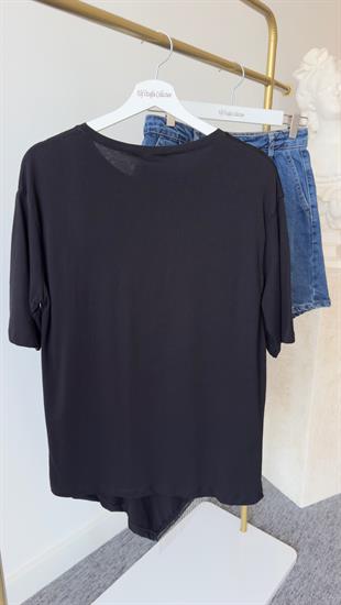 Zincir Detaylı Siyah Tshirt