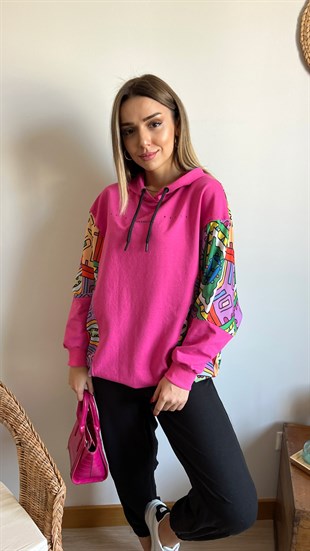 Renkli Baskı Detaylı Fuşya Tasarım Sweatshirt	