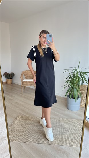 Beyaz Şerit Detaylı Basic Elbise