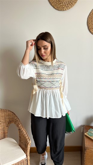 Dokuma Detaylı Yanları Bağcıklı Bluz