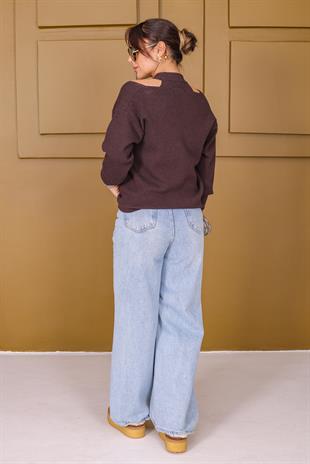 Kahve İçi Atletli V Yaka Triko Takım