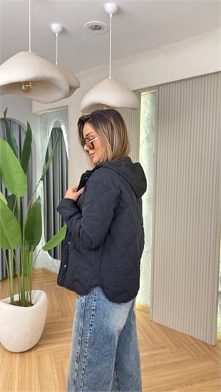 Siyah Nelsa Kapüşonlu Kapitone Ceket