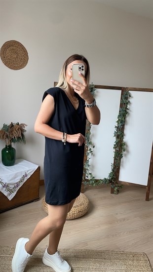 Vatkalı V Yaka Siyah Basic Elbise