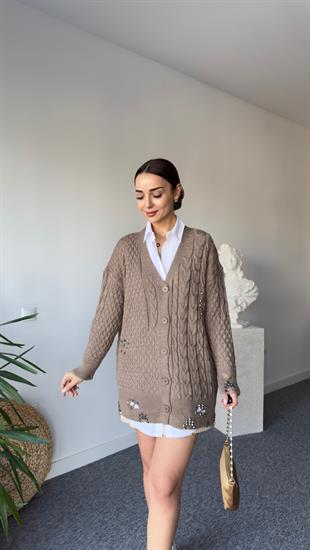 Marka Model Zımbalı Triko Hırka