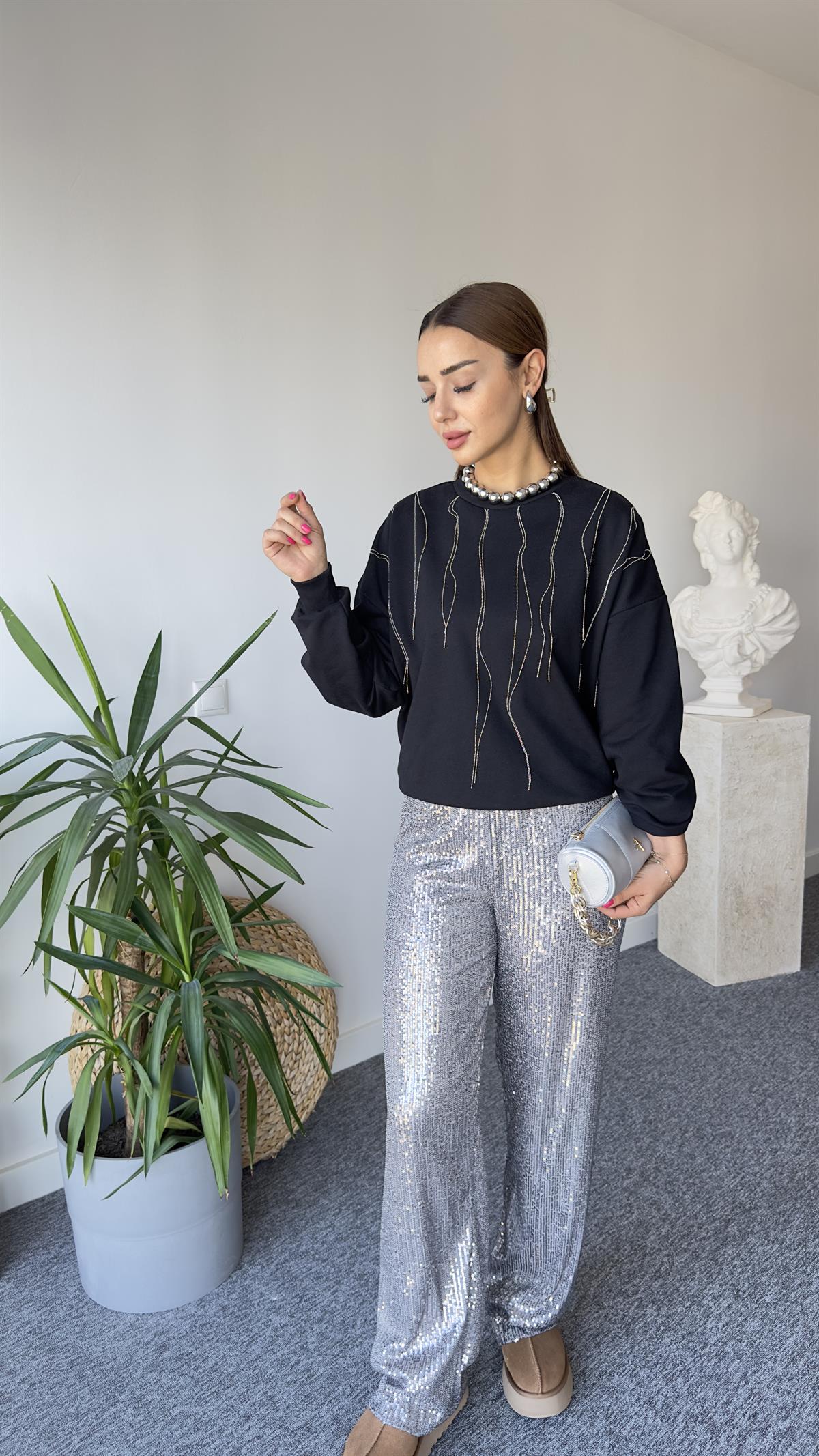 Ntwrk Model Zincir Detay Siyah Sweat