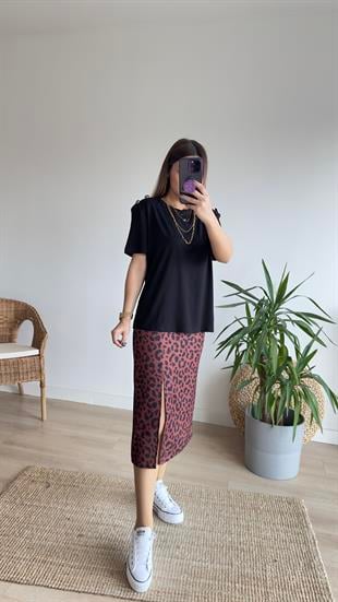 Vatka Ve Düğme Detay Siyah Tshirt