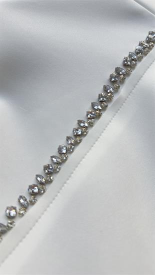 Dalgıç Kumaş Taş Detay Beyaz Sweat