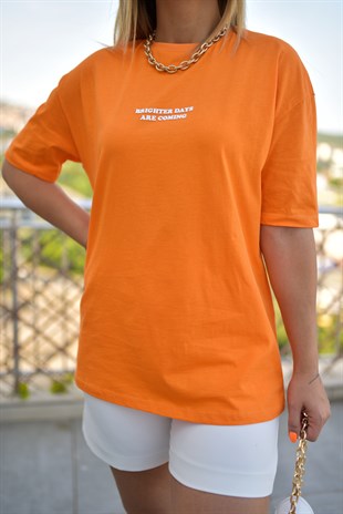 Turuncu Kabartma Detaylı Basic Tshirt