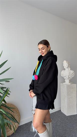 Renkli Kordon Detaylı Salaş Siyah Sweatshirt